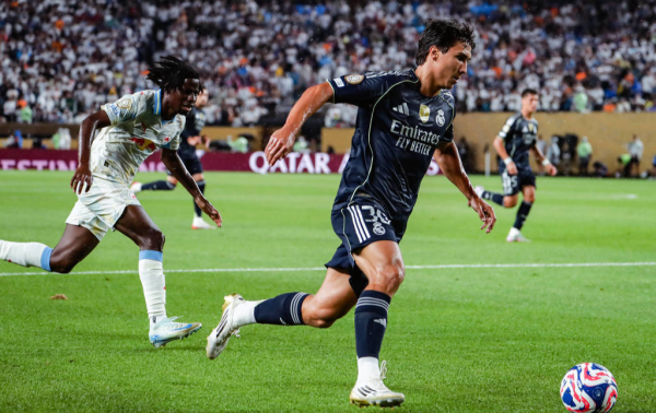 Real Madrid Reshuffle! Francia phản công và tiếp quản, 50 triệu người chơi mới đang chú ý