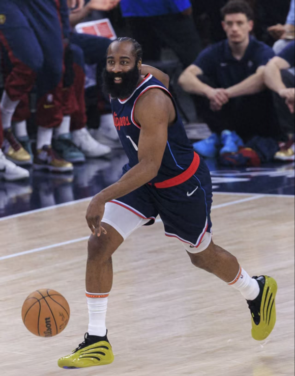 Phương Tây tiếp tục điên cuồng, và việc ký kết điên rồ tiếp tục củng cố. Paul đang tiếp cận ký hợp đ