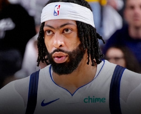 Anh Xuanbrow đã phẫu thuật! Anh chàng khó khăn chiến đấu với chấn thương trong suốt mùa giải, và thờ