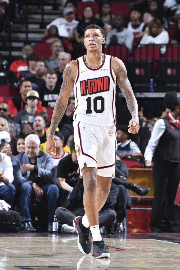 Rockets thẳng Tanhuang? Một động tác của anh ấy là hoàn hảo phù hợp với Durant, và họ hợp lực với Jo