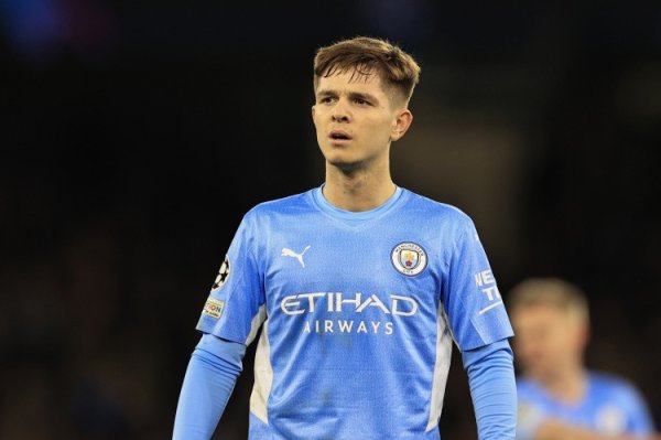 Rừng & Crystal Palace quan tâm đến McCarty 22 tuổi! Phóng viên: Ước tính của Manchester City cao