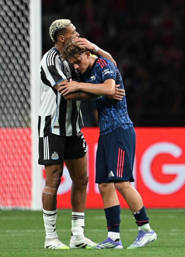 Chỉ mới 15 tuổi! Người hâm mộ súng đã ca ngợi Dauoman: Messi nên tận hưởng tình trạng dê của mình, D